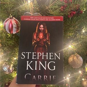 Stephen King- Carrie Paperback Horror Novel